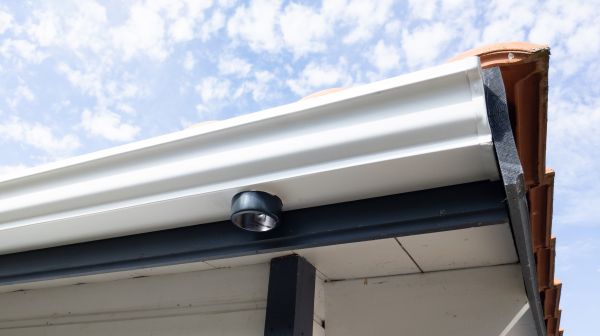 Cost of Seamless Gutters Installation in Richland