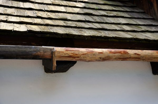 Cost of Wood Gutters Installation in Richland