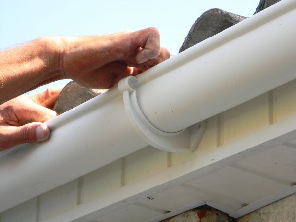 Cost of Plastic Gutter Repair in Richland